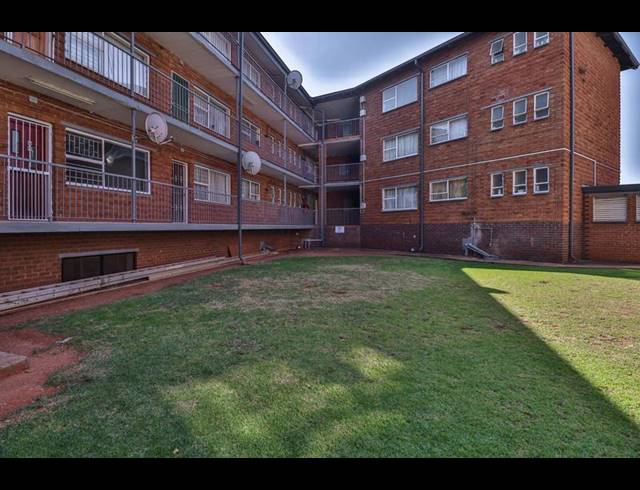 3 BEDROOM PROPERTY TO RENT IN EDLEEN